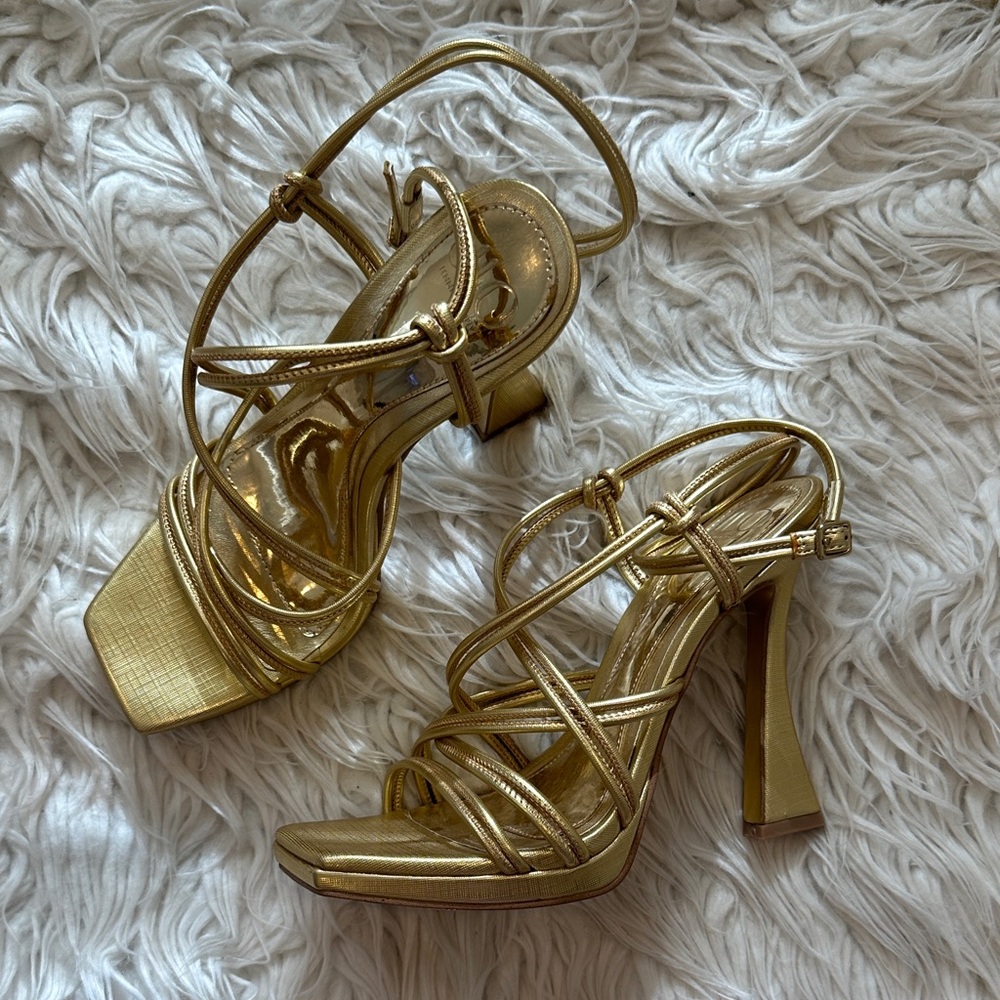 Jennifer Lopez Gold Strappy Heels